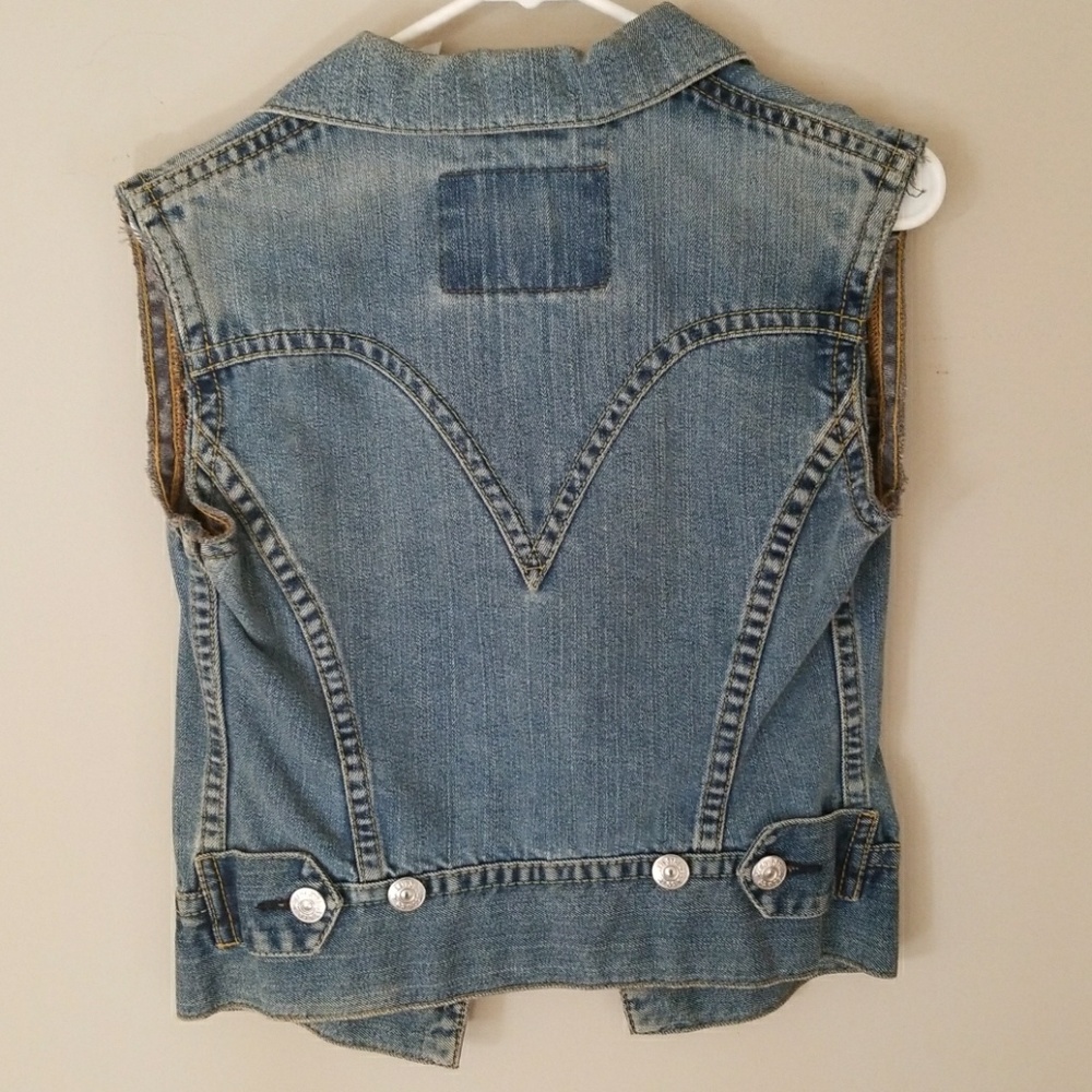 Vest - Picture 2 of 2